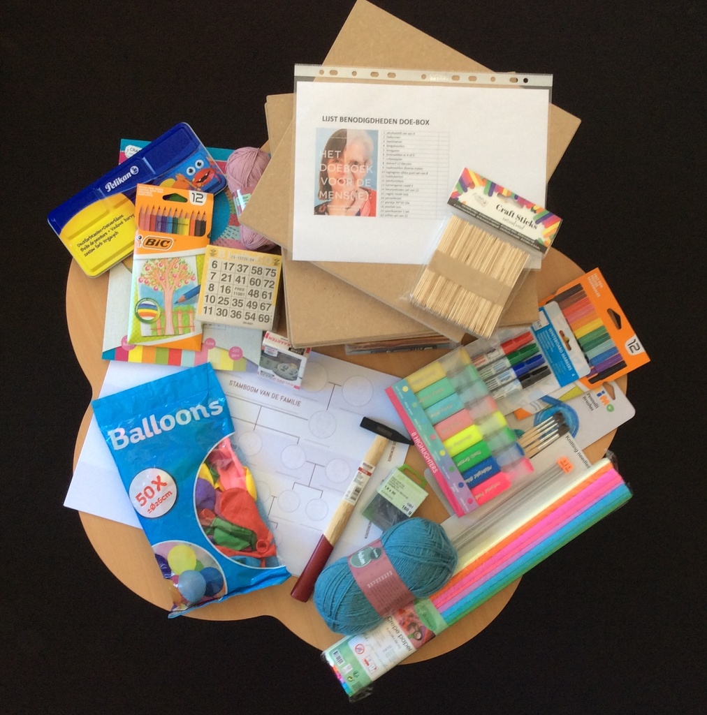 Doe-box (verbruiksmaterialen i.k.v. het Doeboek Voor Demens(ie)
